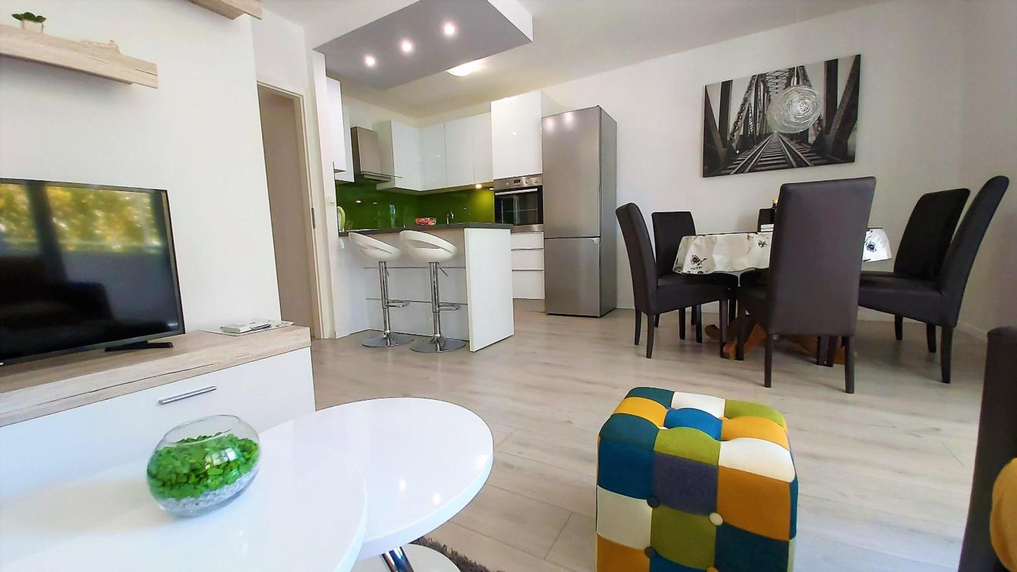 Apartment Punta オミシュ エクステリア 写真