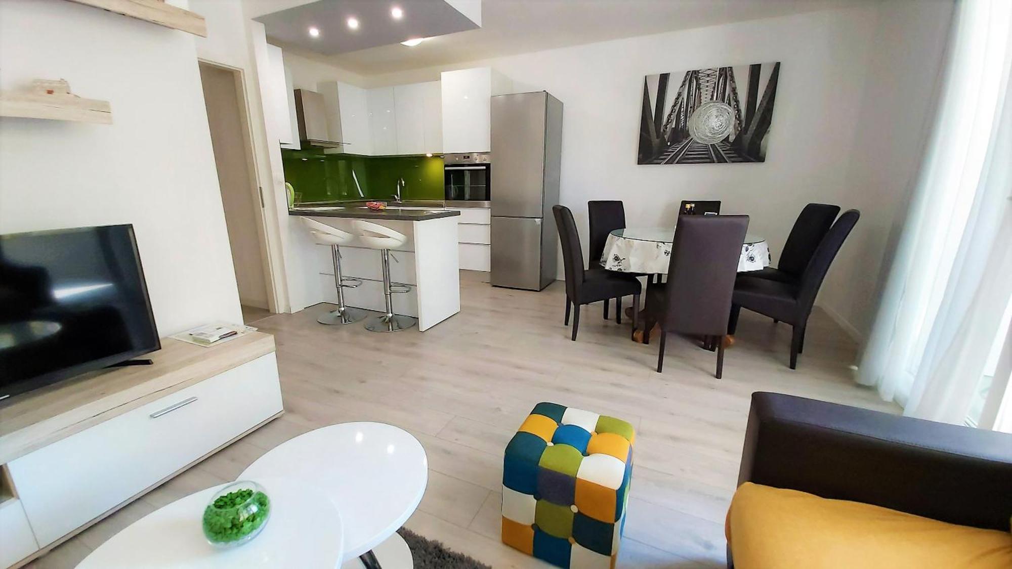 Apartment Punta オミシュ エクステリア 写真